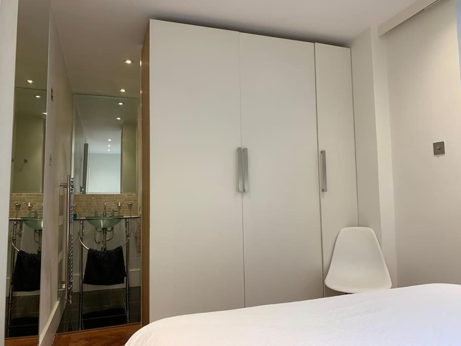 Hyde Park 3bed With Patio As Seen On Tv House Hunters International * London
