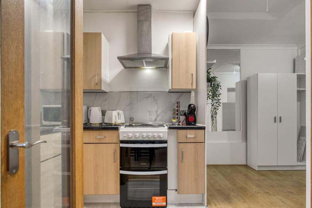 Apartment Cosy 2br Retreat Near Paddington Station