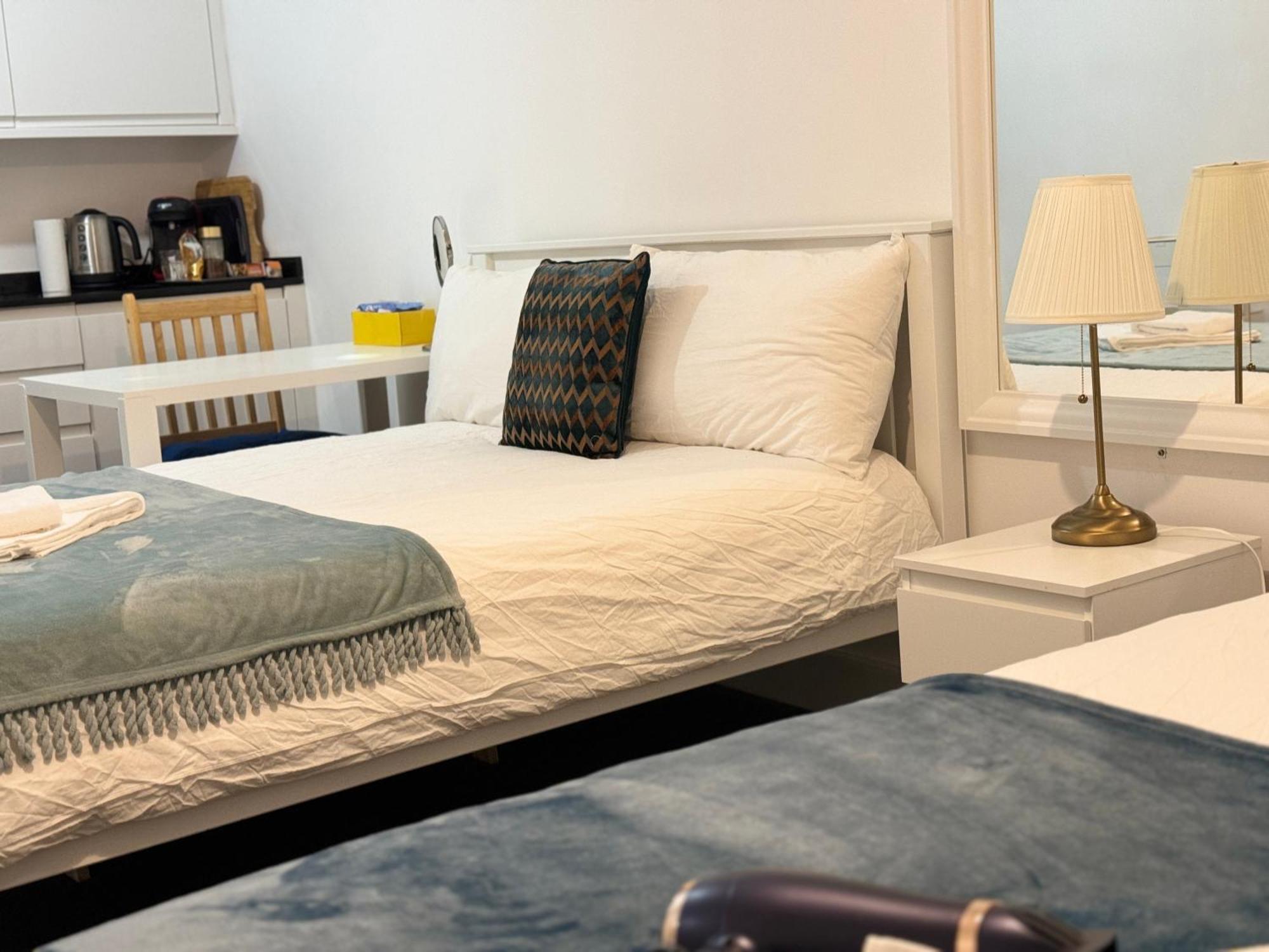 Hospedagem domiciliar Cosmopolitan Comfort Private Bedrooms In Euston 106 *