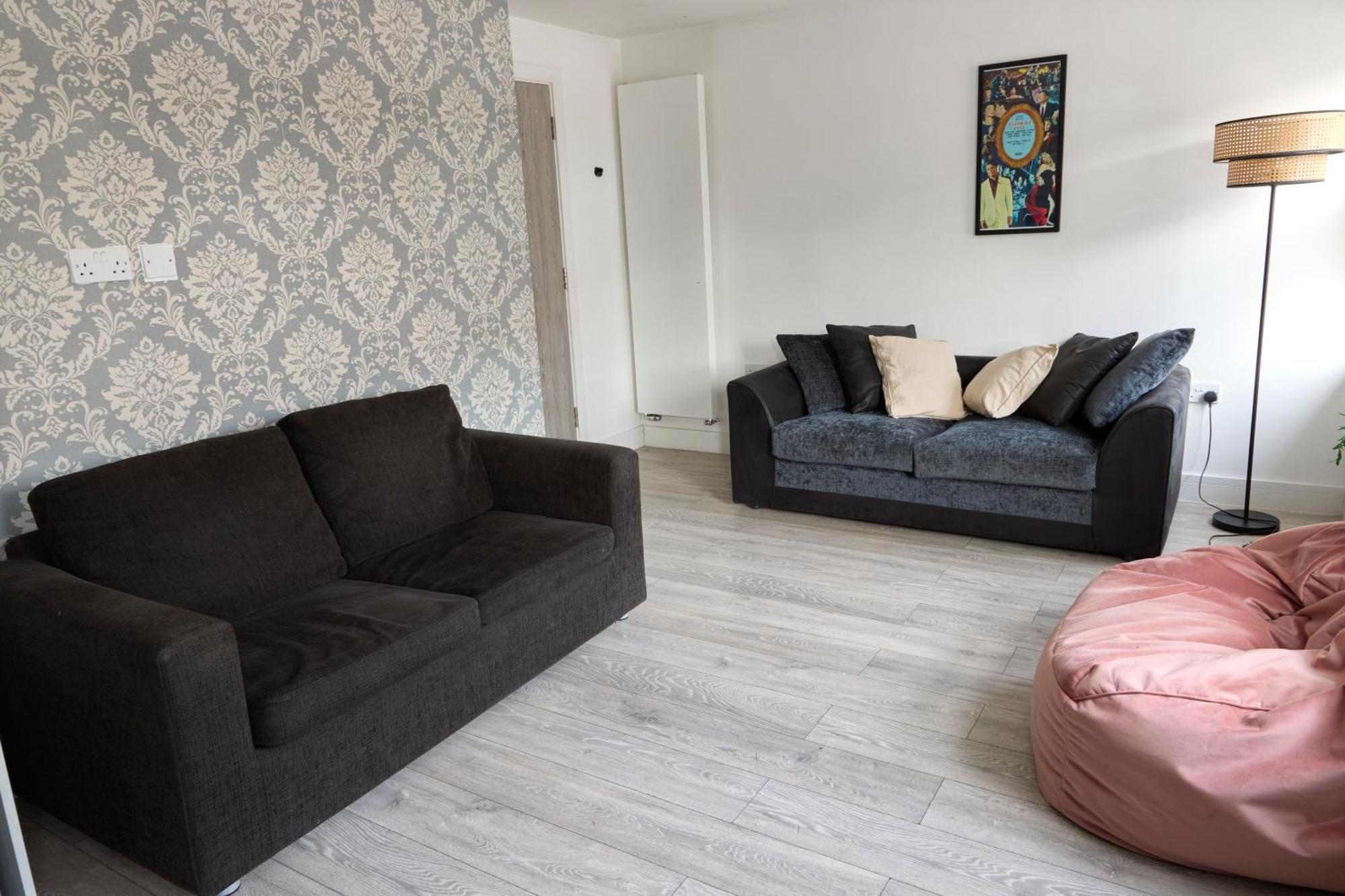 #7 Prime Living Location London