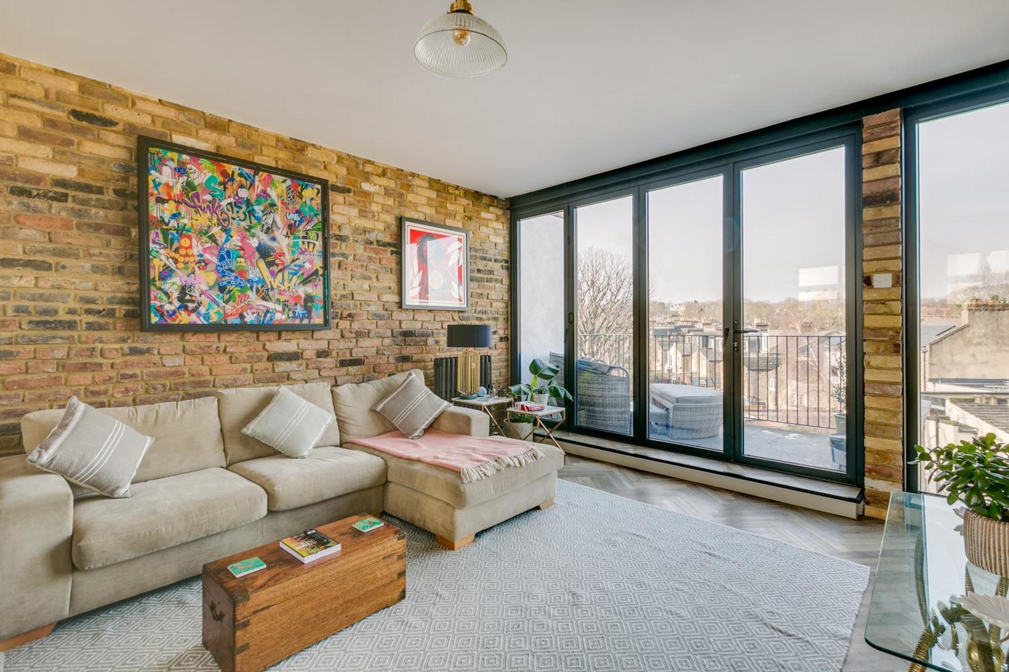 Apartment Stylish 2 Bed Flat With Balcony Great Views Nrtube