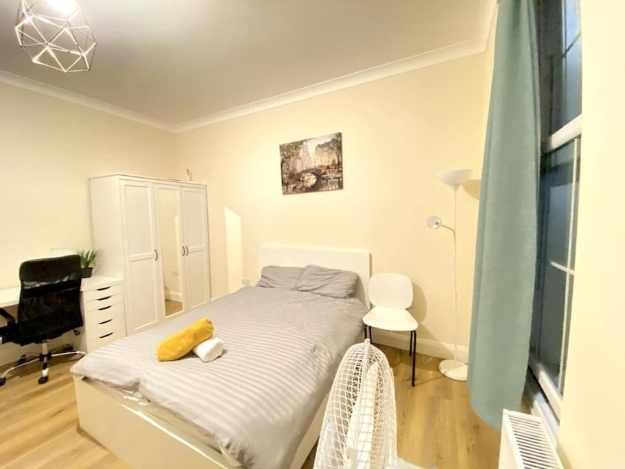 Apartment Private Studio In Central Moments From Oxford St London