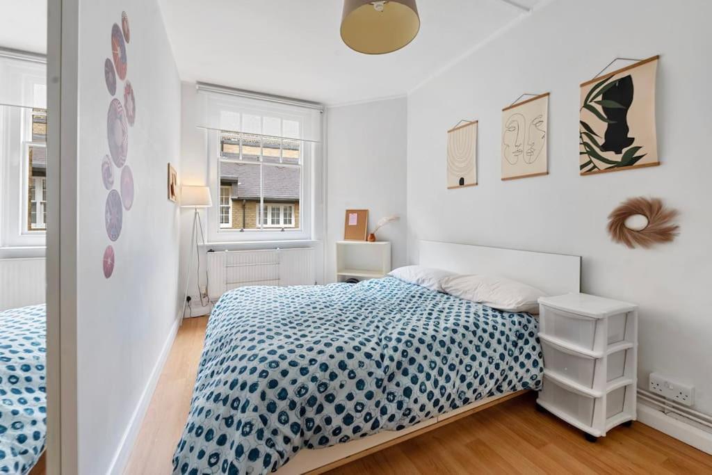 Apartment Small One-bed Flat, Payment Required Straight Away, Host Will Message After You've Made A Reservation
