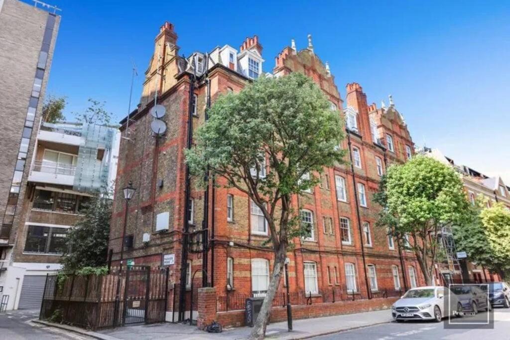 Small One-bed Flat, Payment Required Straight Away, Host Will Message After You've Made A Reservation Apartment *