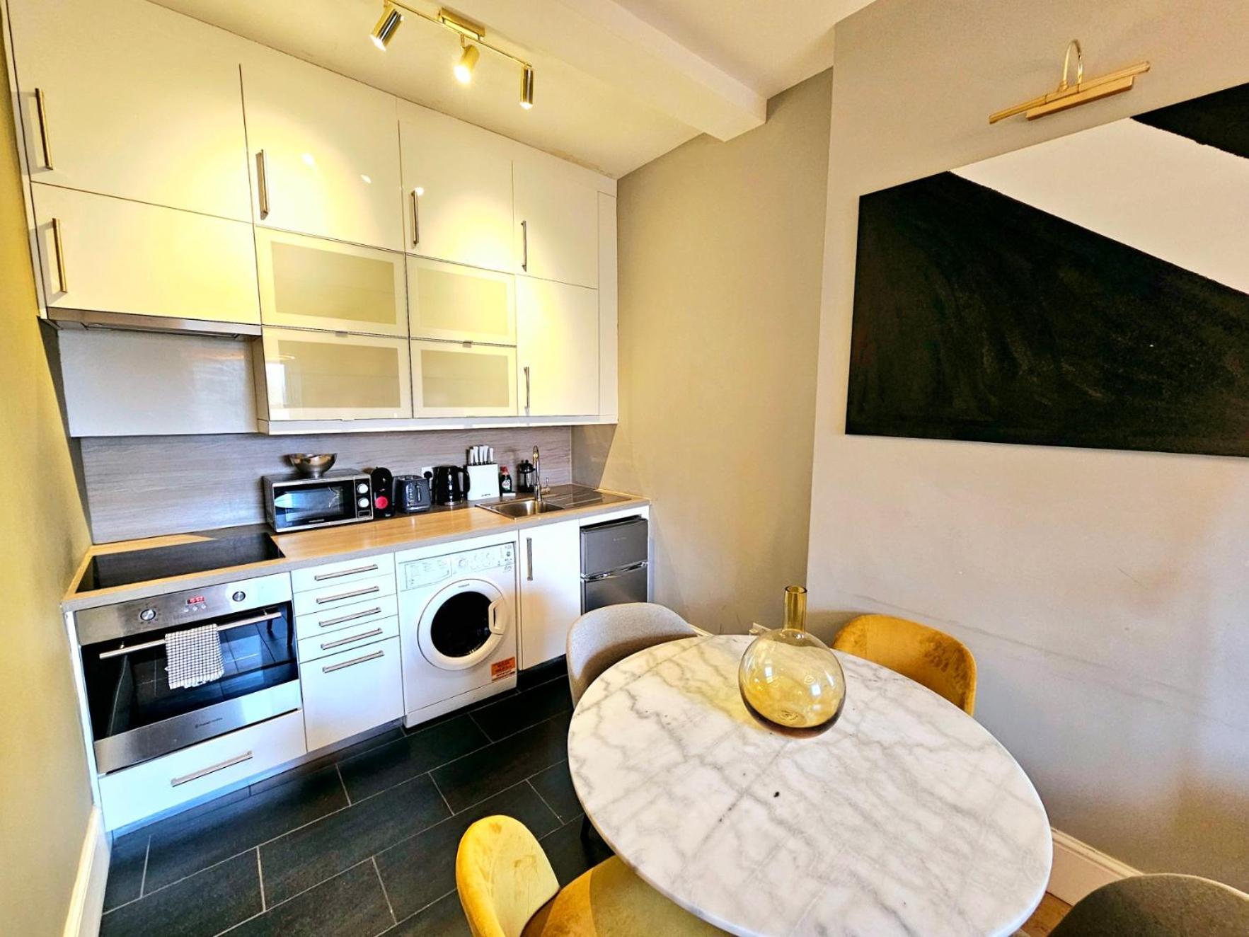 Apartment Gorgeous Hyde Park With Elevator Access By Tube Metro Stations London