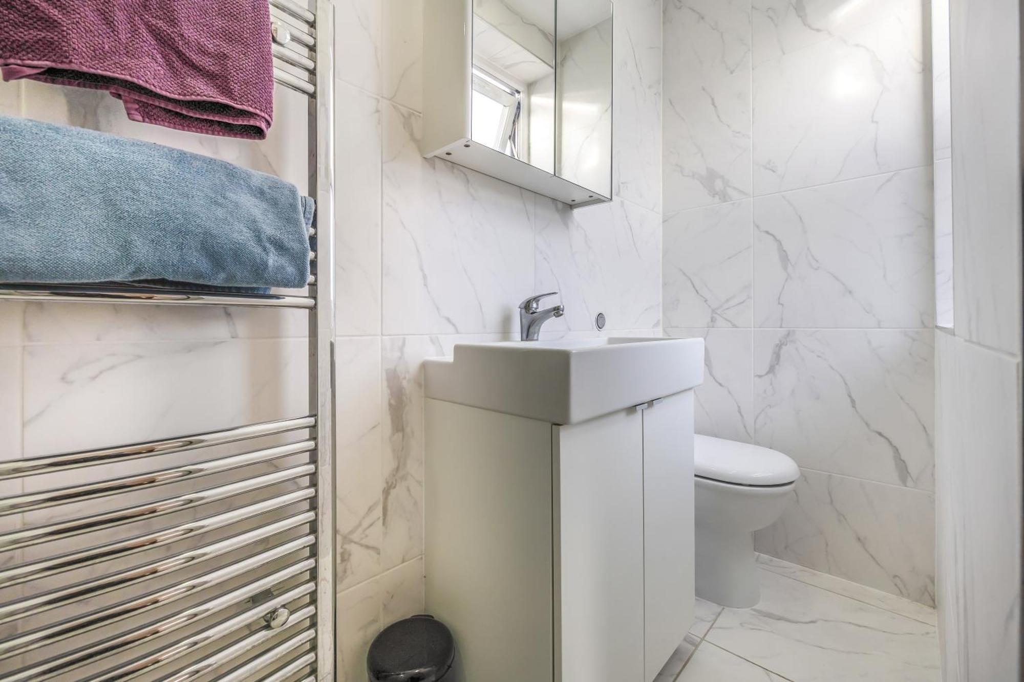 Apartamento Spacious Near Hammersmith Staion Londres