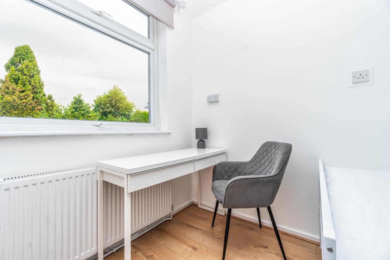 Bright In Hackney Guest house *