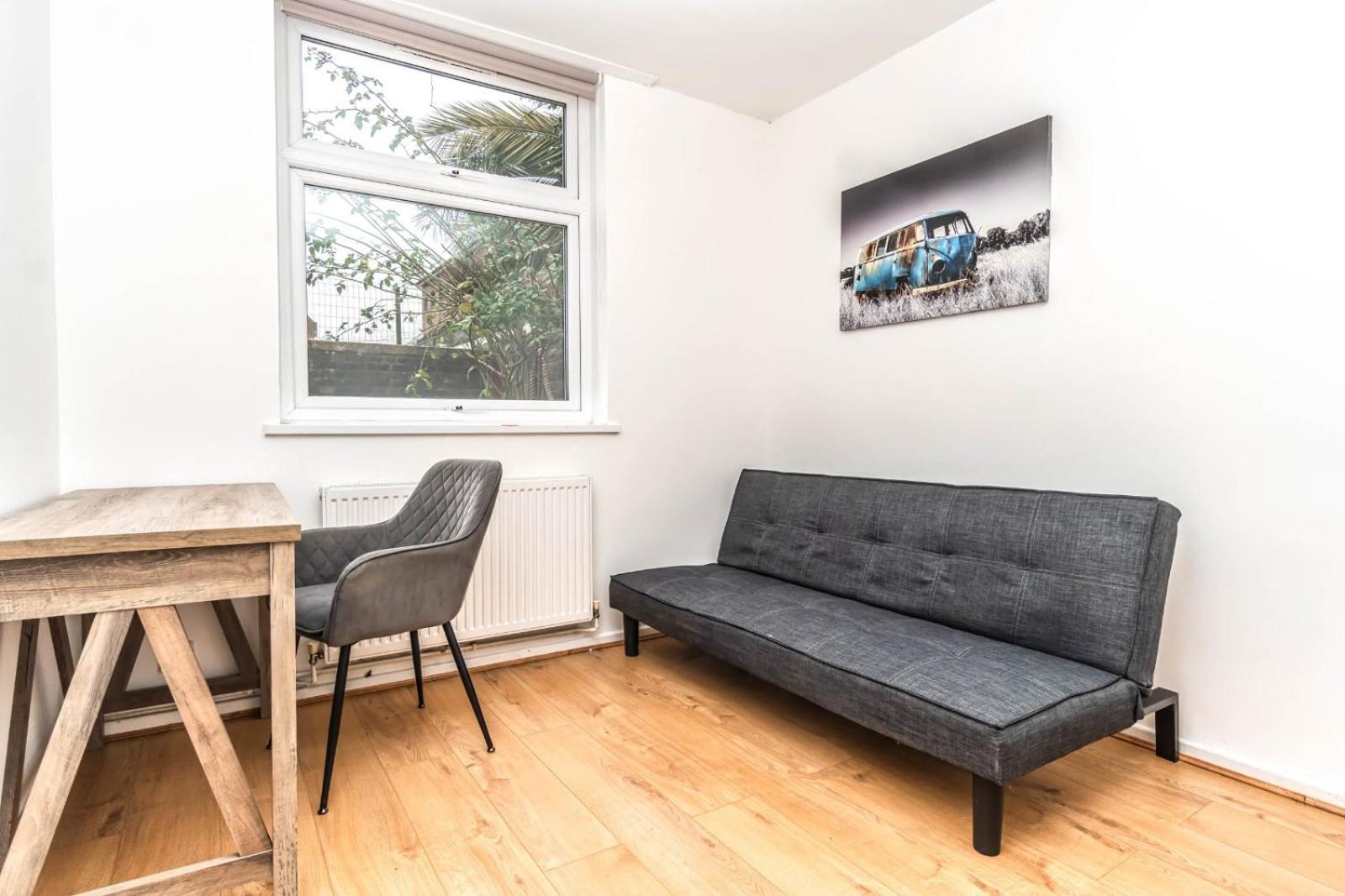 Bright In Hackney Guest house
