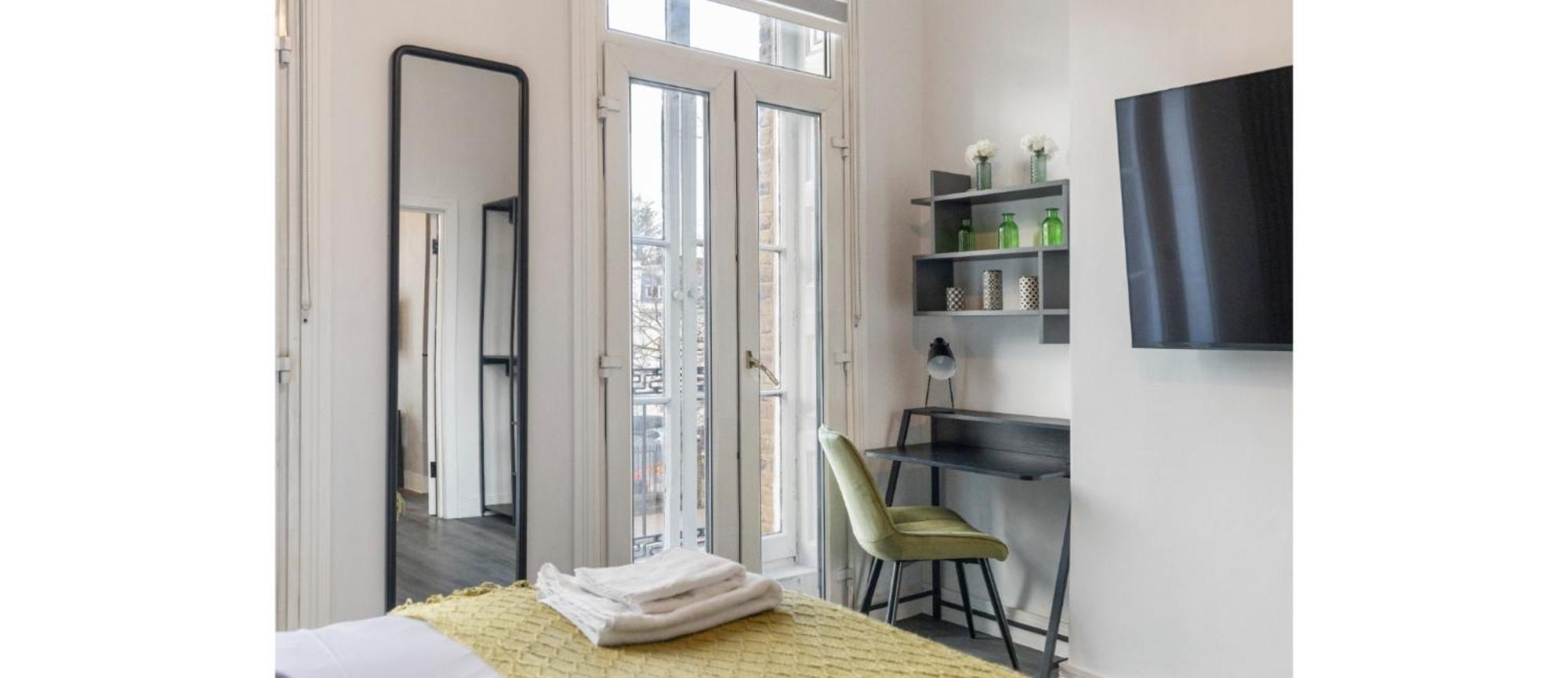 Bliss In The City: Comfortable 1-bed Retreat * London