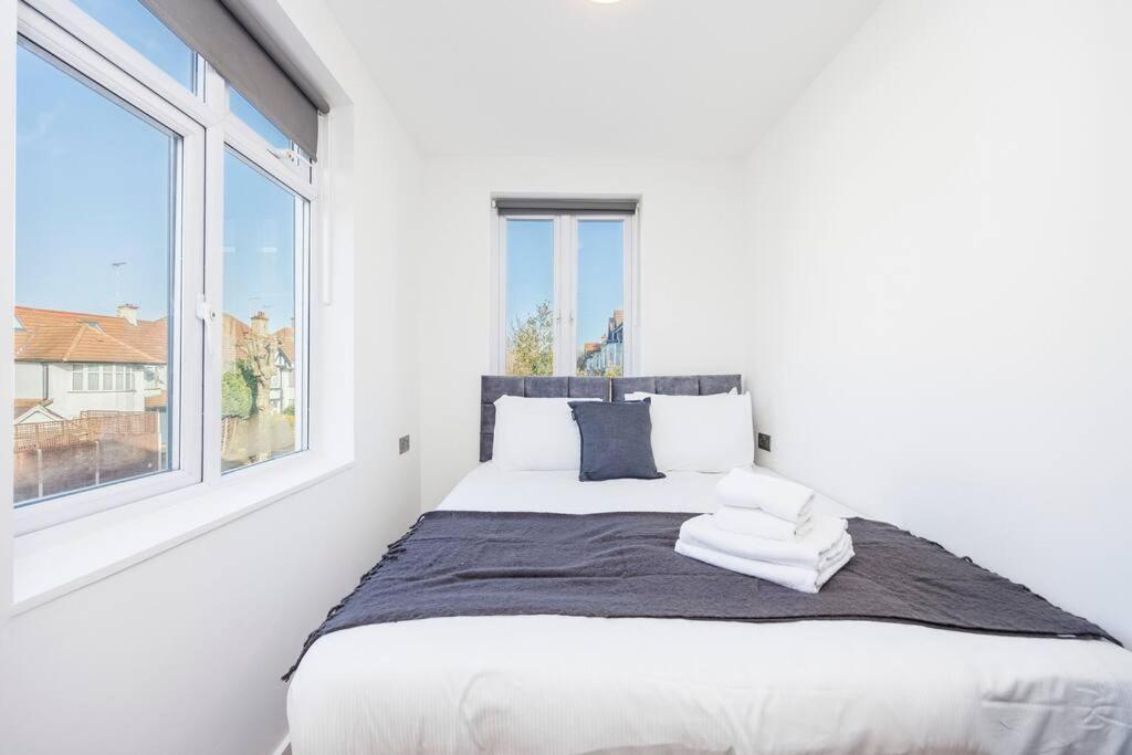Apartment North West Studio By Av Short Lets
