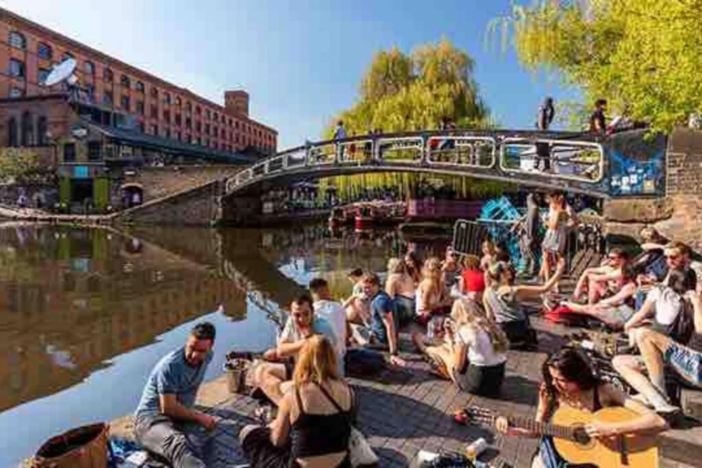 Apartment Camden Loft Apartment! London