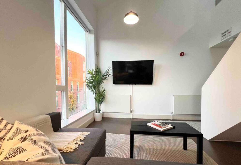 Camden Loft Apartment!