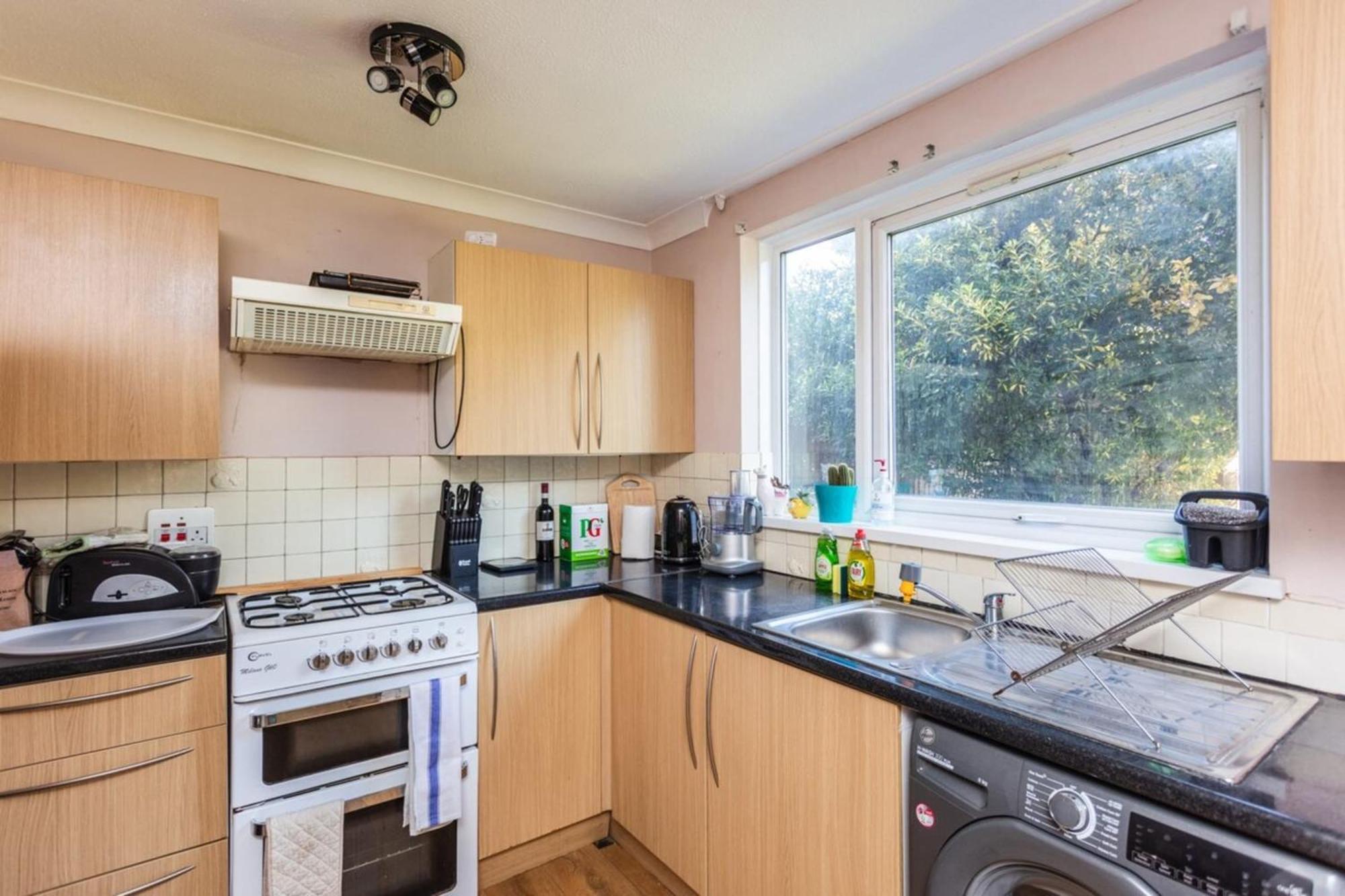 Casa de férias Spacious 2bd House Wprivate Garden - Kennington!