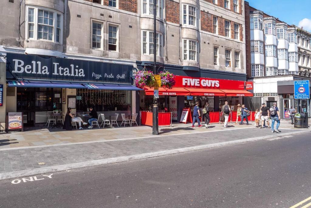 Apartment Superb Next To Hyde Park London