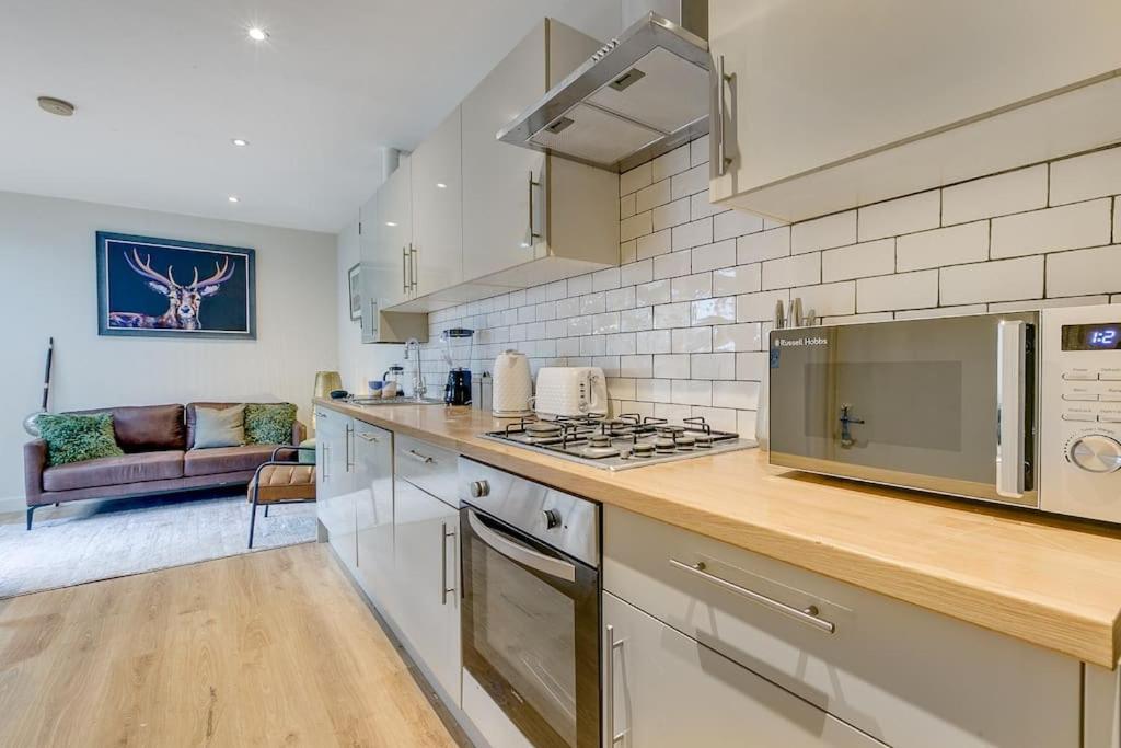 Apartment Chic 3 Bedroom Brixtonclapham Near Tube *