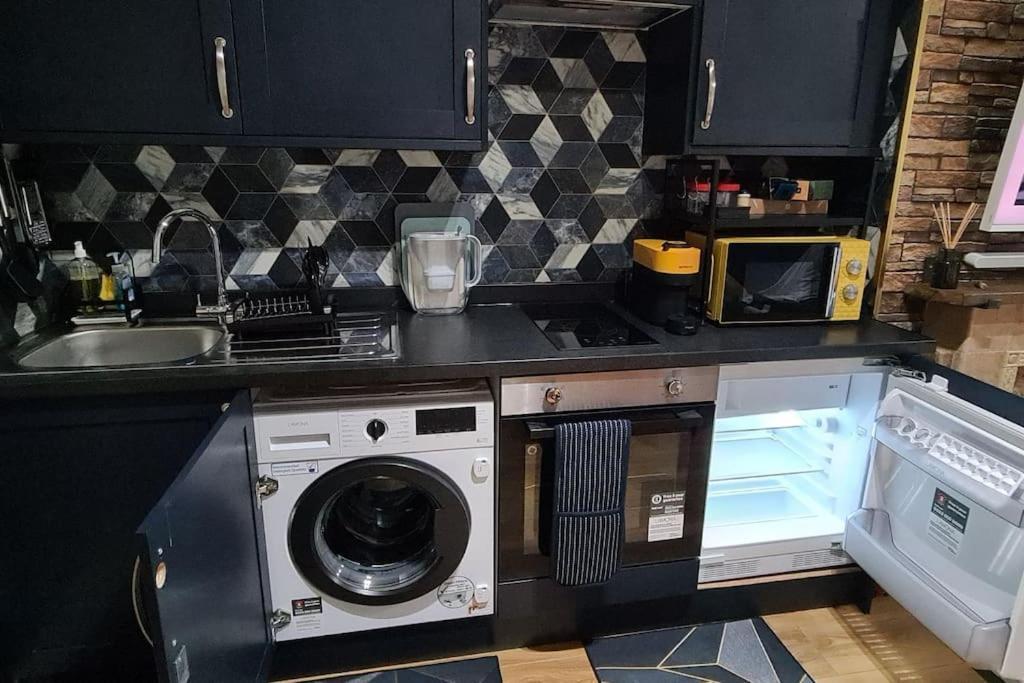 Luxury & Comfy City Break Studio Apartment