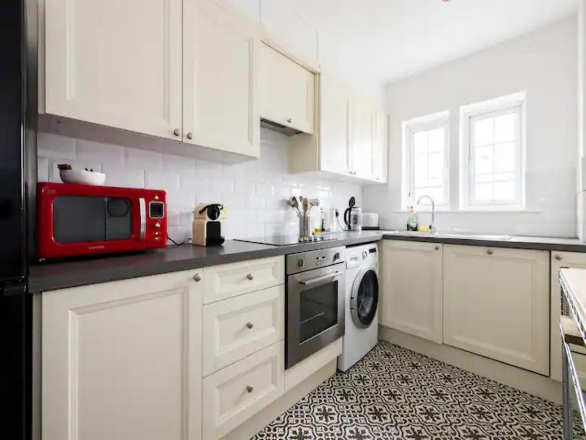 Apartment Pass The Keys Spacious And 2 Bedroom Flat In Chelsea London