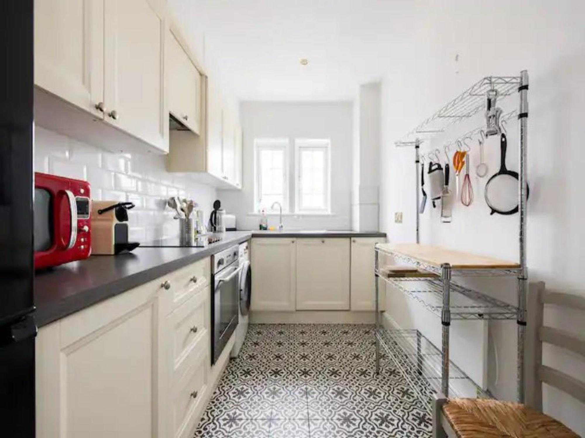 Apartment Pass The Keys Spacious And 2 Bedroom Flat In Chelsea *
