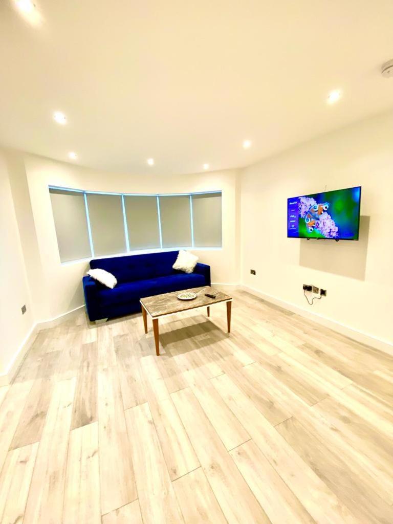Comfortable One Bedroom Flat With Free Car Park In Apartamento *
