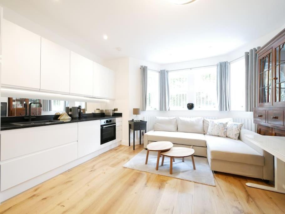 Apartment Newly Refurbished 2 Bed In Paddington *