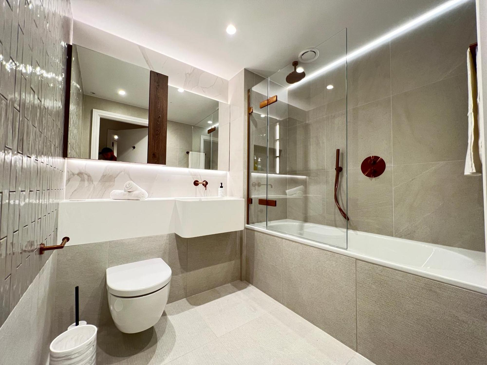 2 Bedroom Modern Family Flat-apartment Fulham Apartment