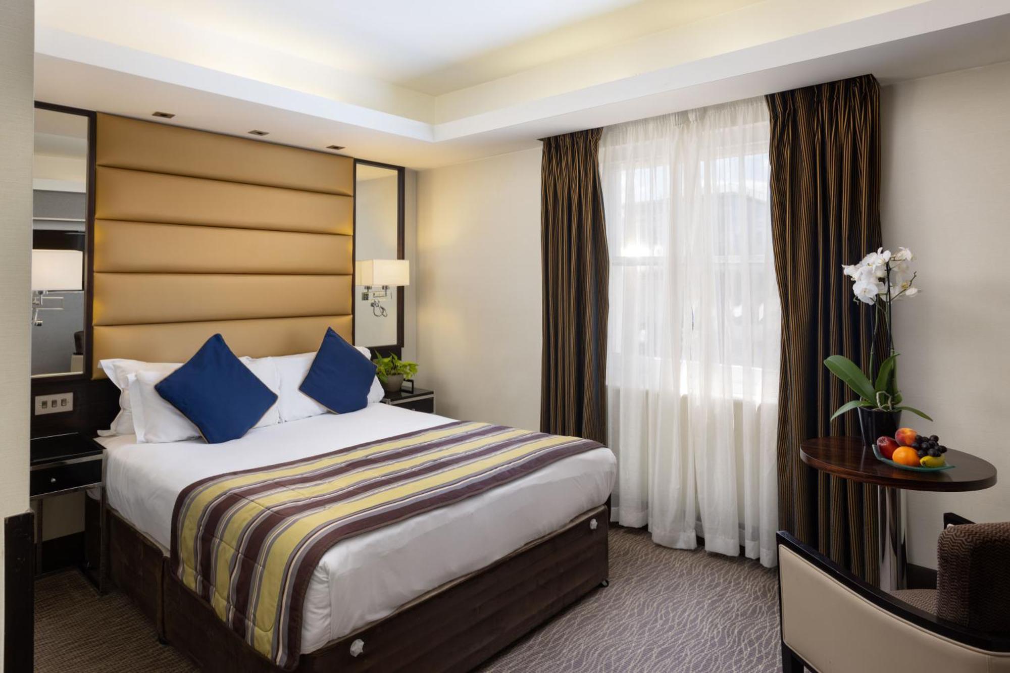 Park Grand Mayfair London