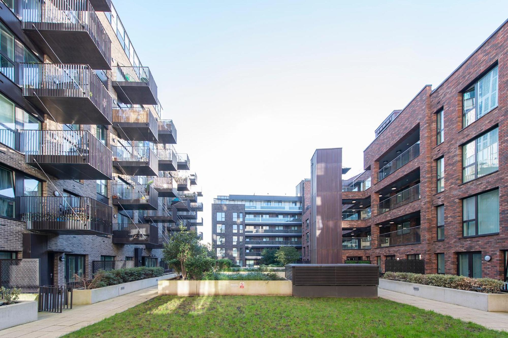 Stunning Luxury 2 Bedroom Apartamento *