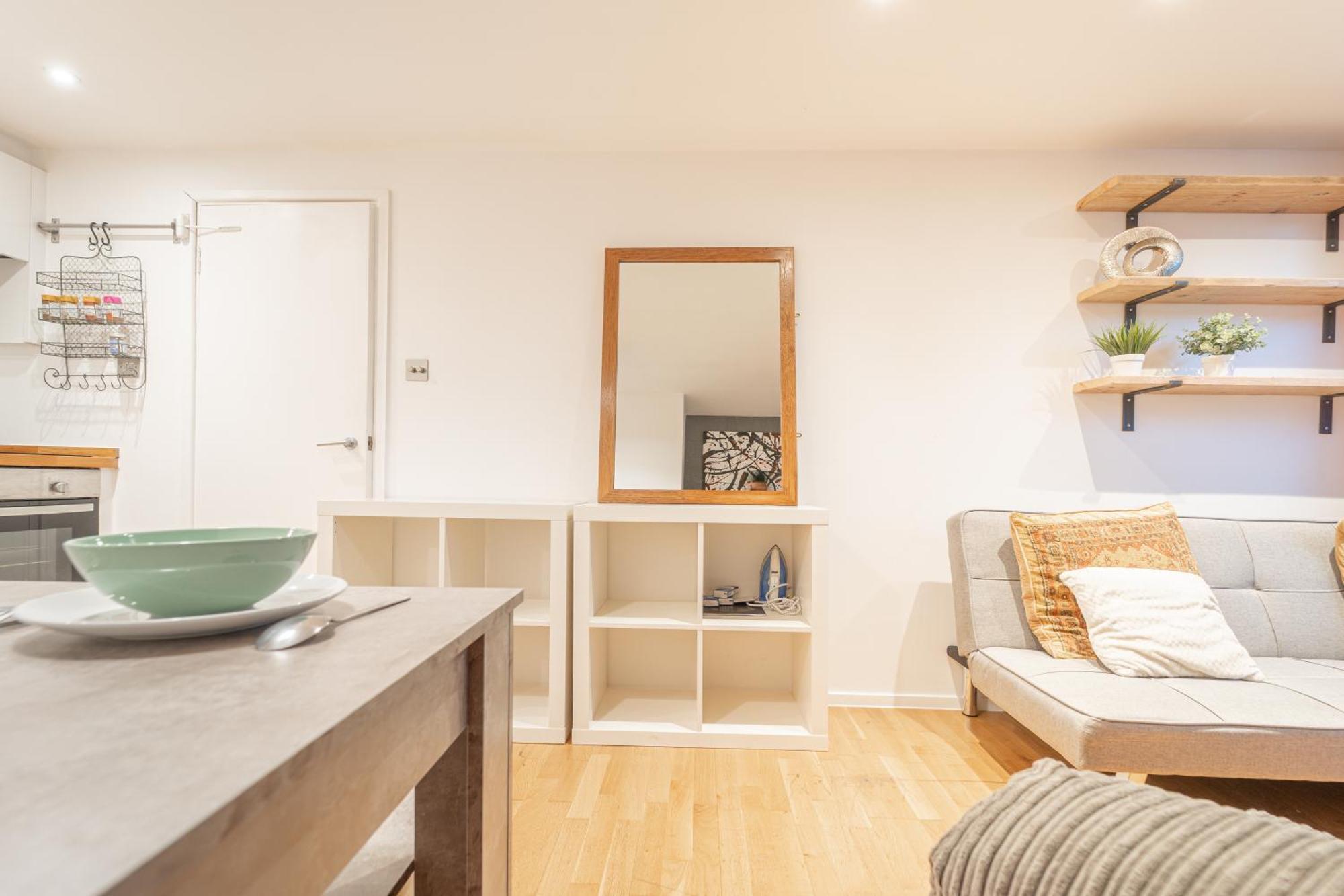 Modern Flat In Prime Location Near Shoreditch & Brick Lane Apartment *