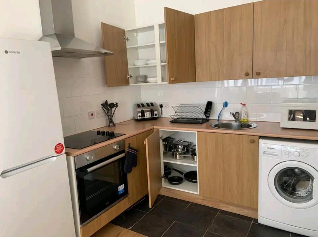 Privatunterkunft Affordable In Shared Flat, Bridge London