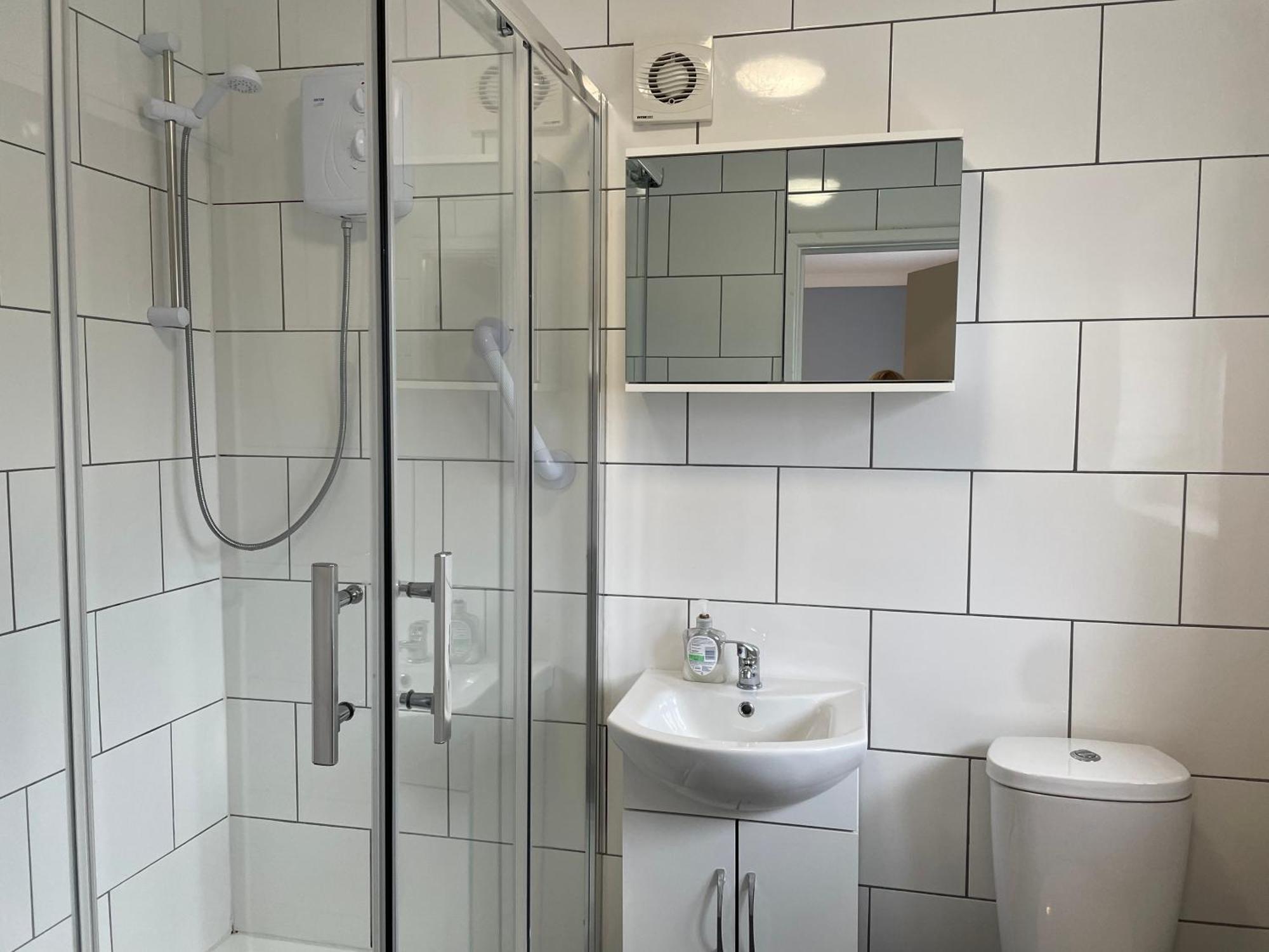 Guest house Kensal 2 *