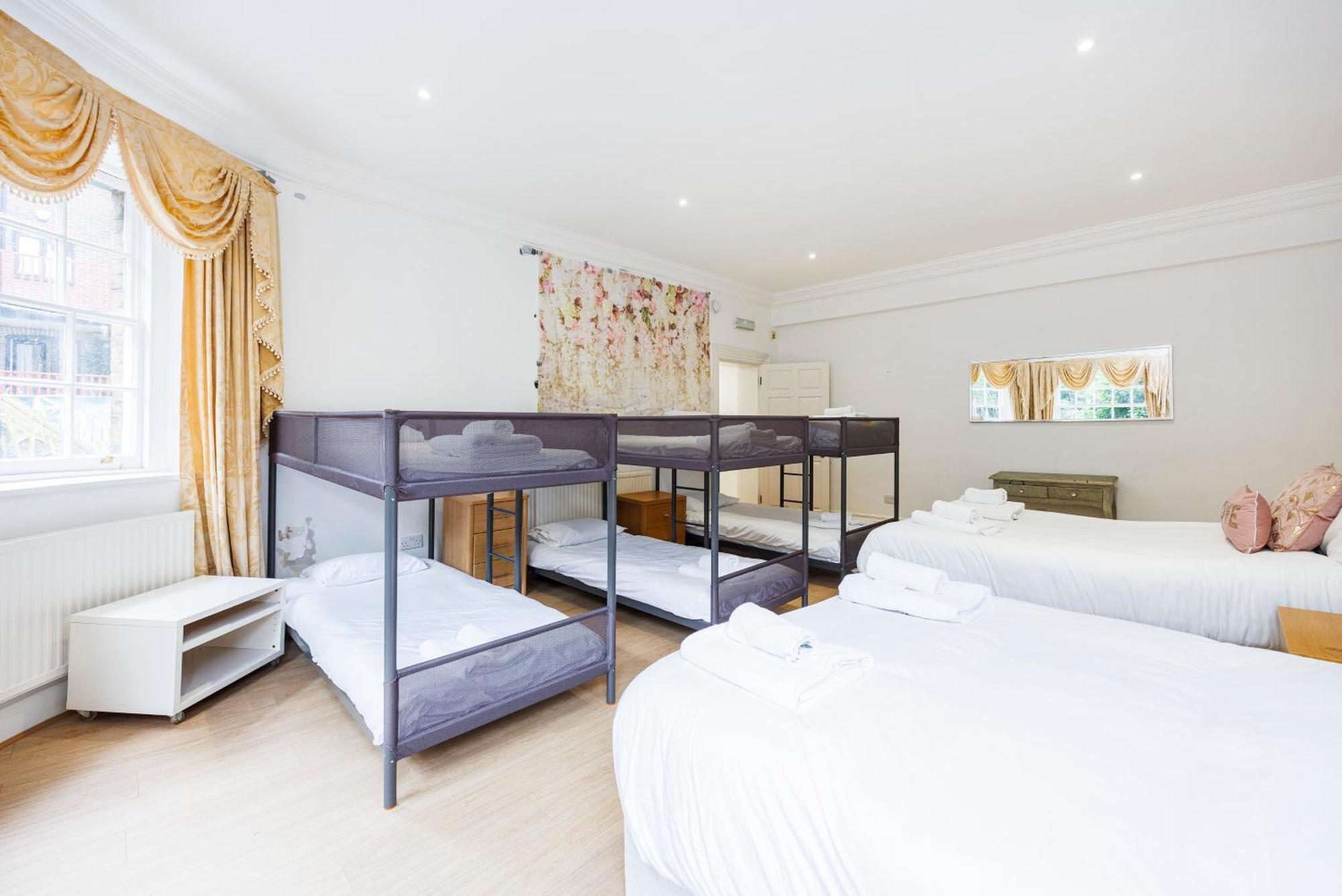 Aparthotel Mansion House Premium *