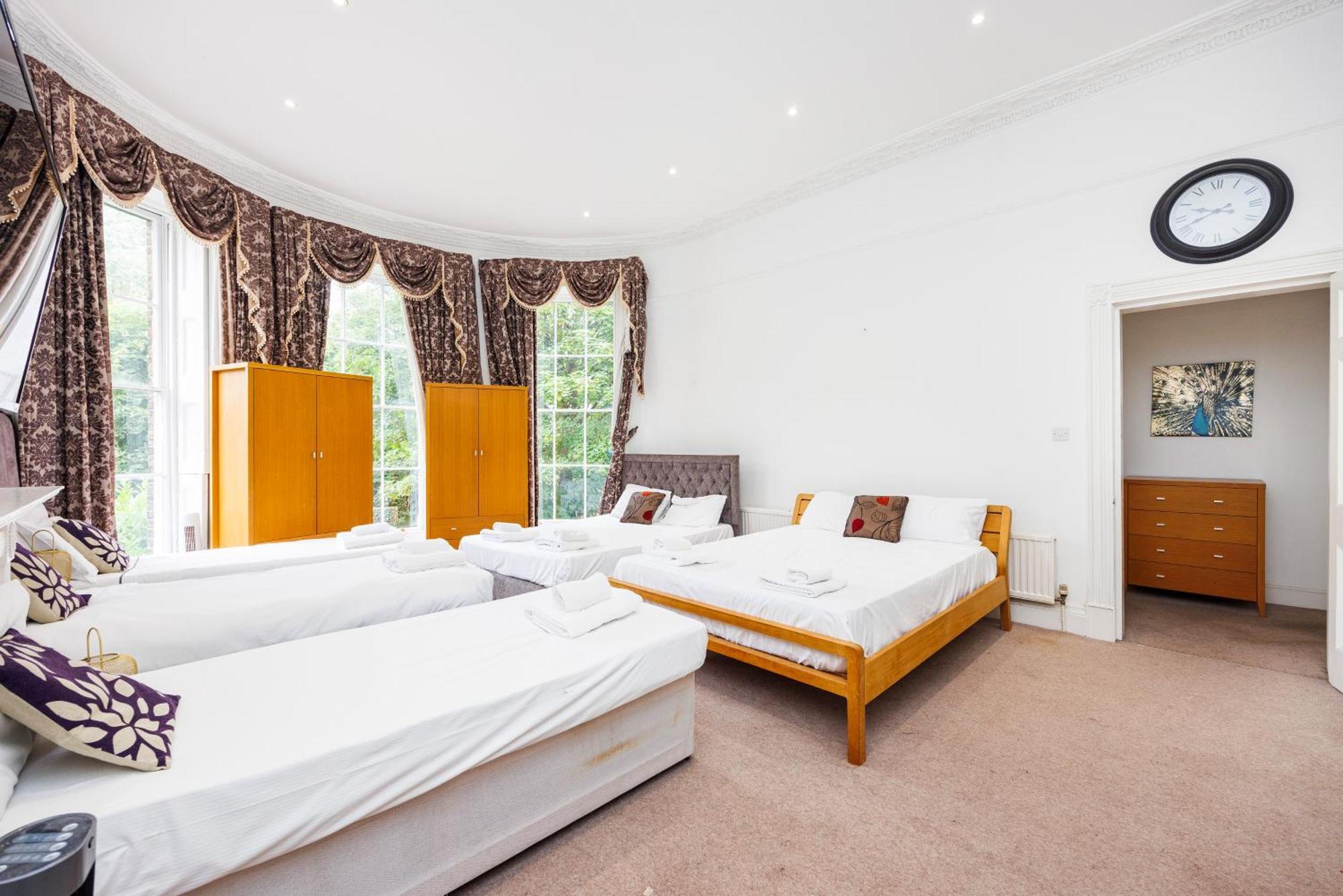 Aparthotel Mansion House Premium