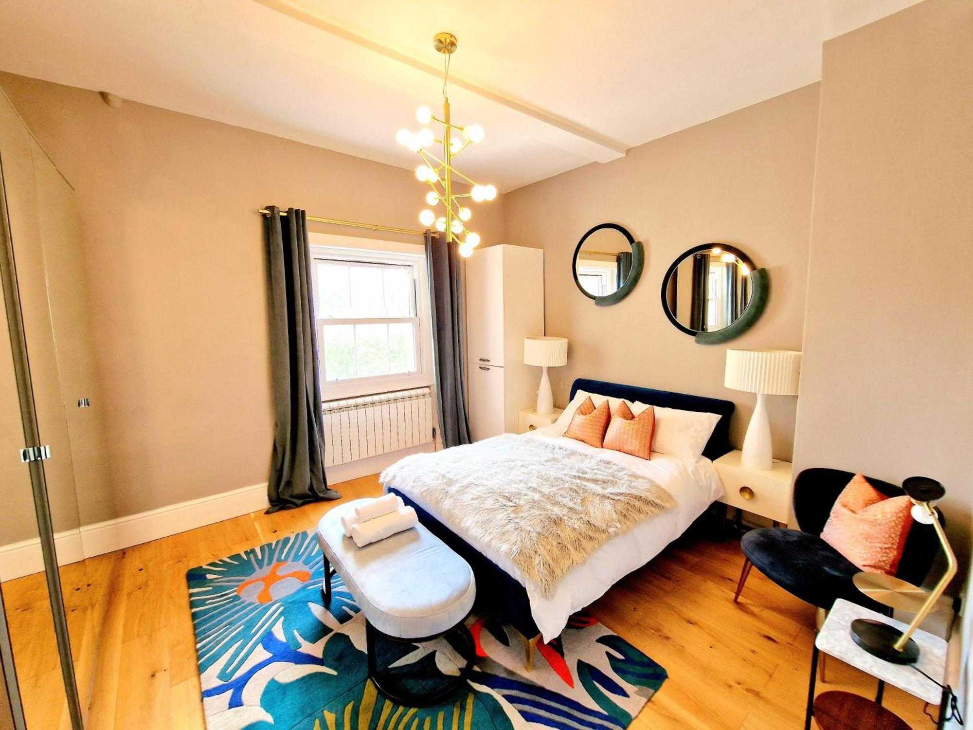 Apartment Gorgeous Hyde Park With Elevator Access By Tube Metro Stations London
