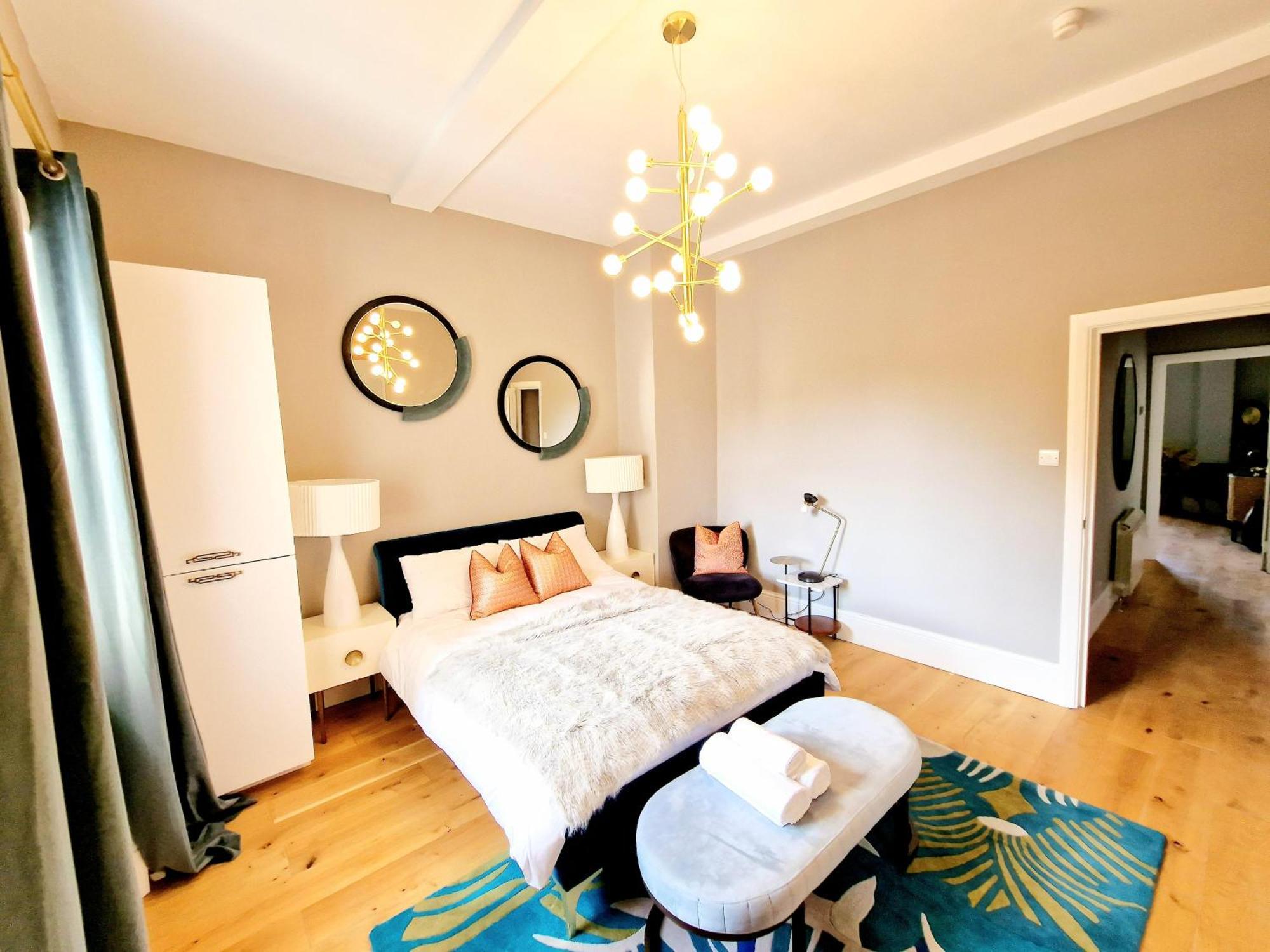 Apartment Gorgeous Hyde Park With Elevator Access By Tube Metro Stations