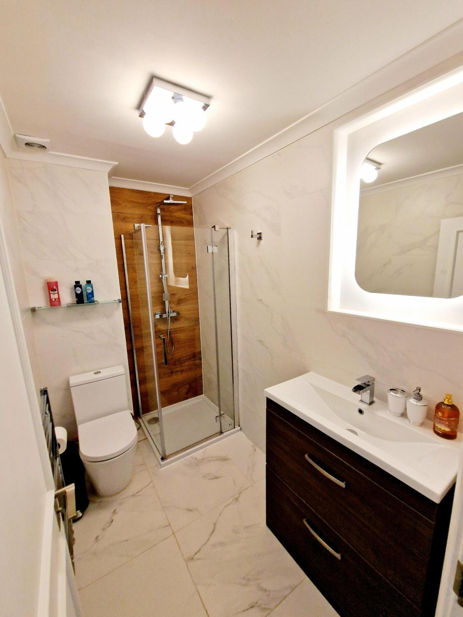 Apartment Gorgeous Hyde Park With Elevator Access By Tube Metro Stations London