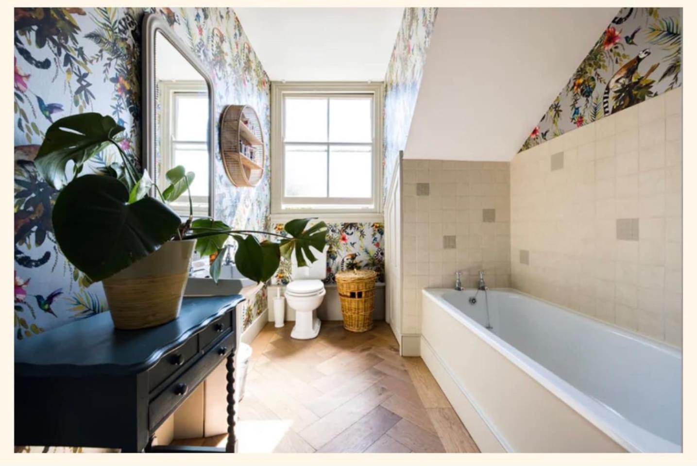 Heaver House - Stunning, Large, 5br House Nr Tube And Tooting Common Pousada *
