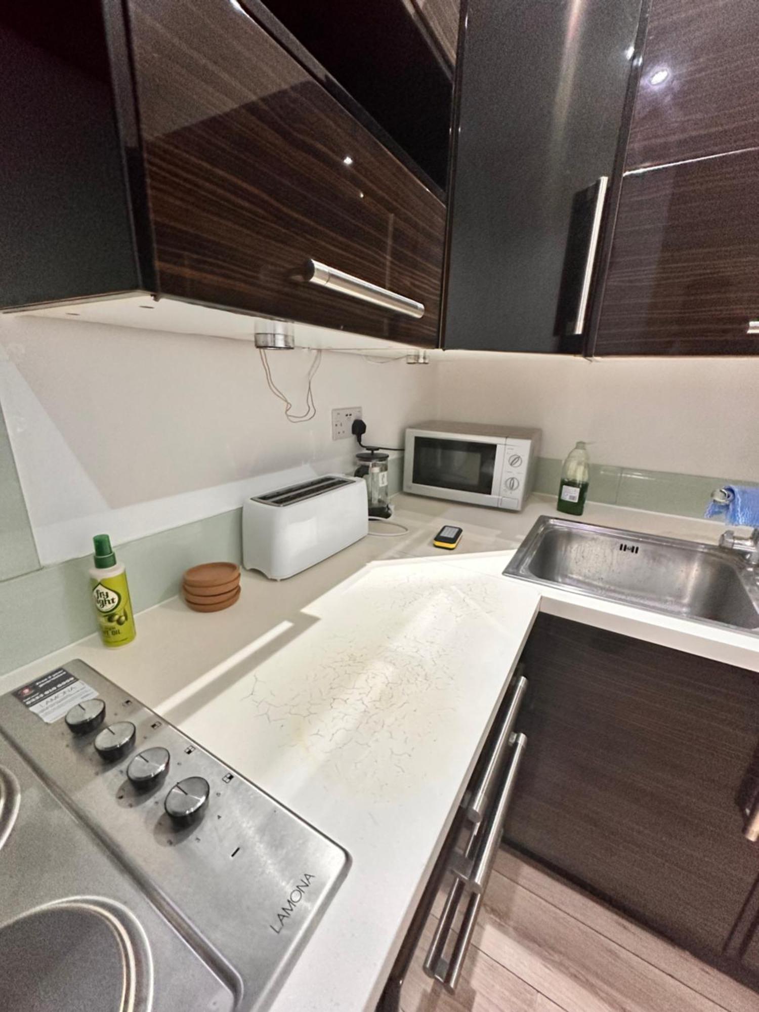 Modern 2 Bedroom Flat Next To Liverpool Street * London