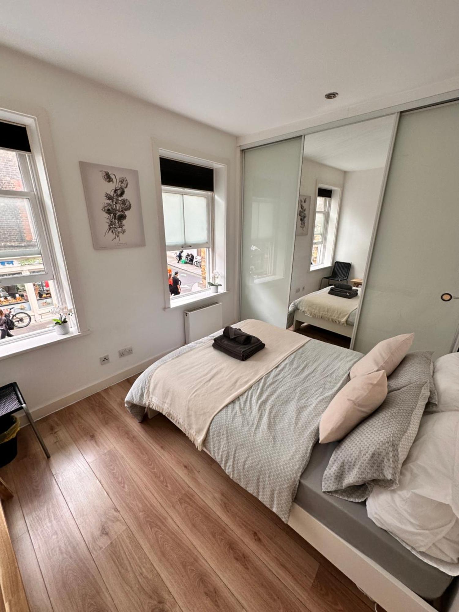 Modern 2 Bedroom Flat Next To Liverpool Street Apartment