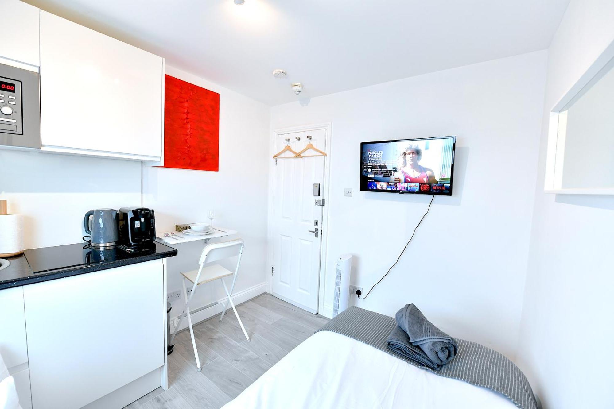 Apartment Stylish By Luxestays Fulham London
