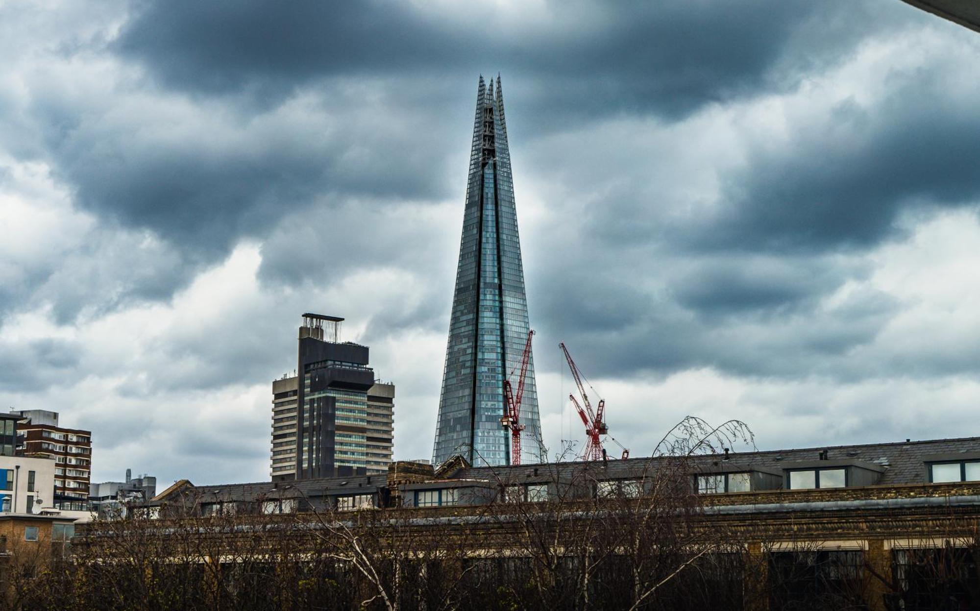 Shard View 2 Bed Entire Flat * London