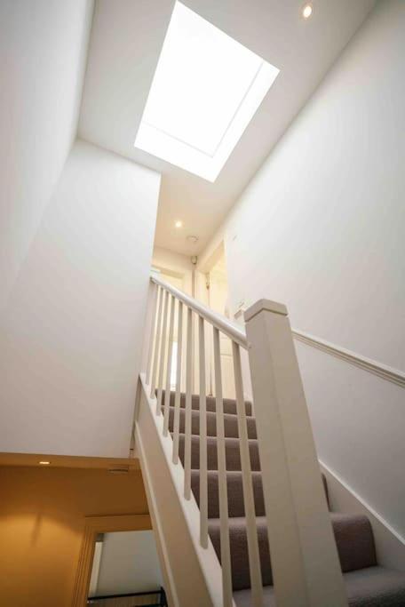 Spacious And Cosy 3brs 5f House In Heart Of * London