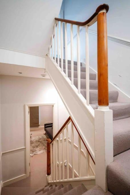 Villa Spacious And Cosy 3brs 5f House In Heart Of London