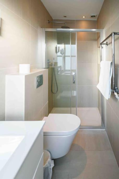 Villa Spacious And Cosy 3brs 5f House In Heart Of London