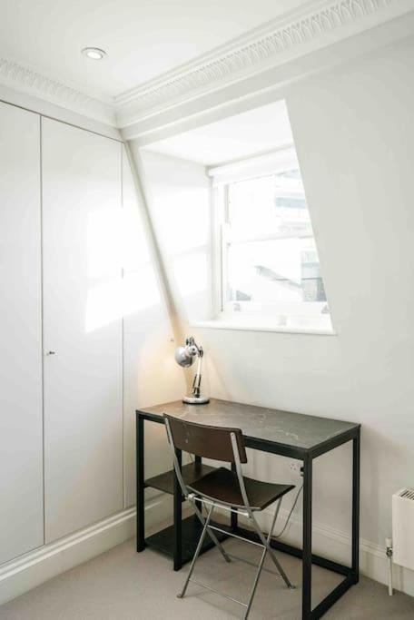 Spacious And Cosy 3brs 5f House In Heart Of Villa *