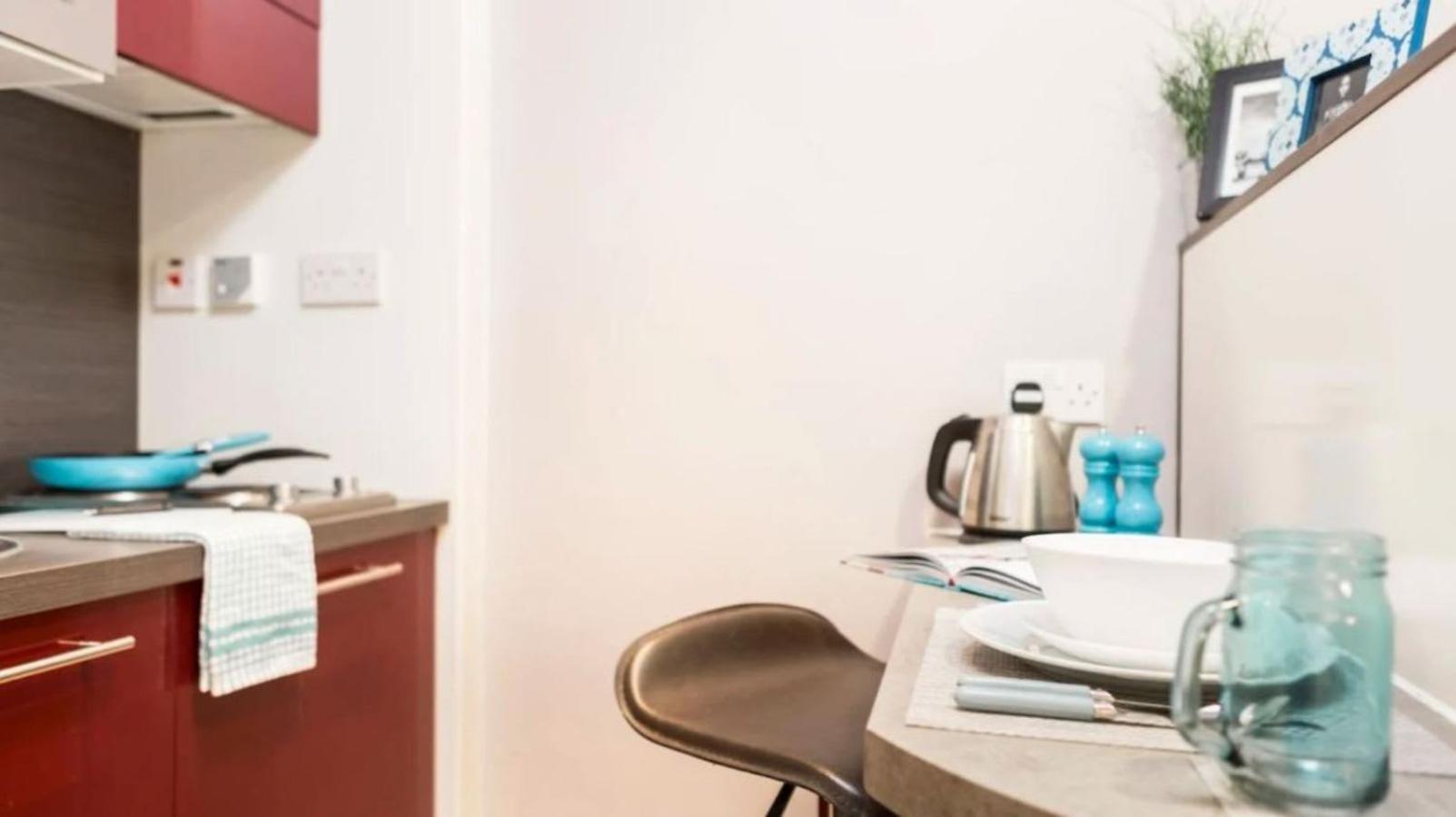 Stunning At Dashwood In For Students Only Apartment London