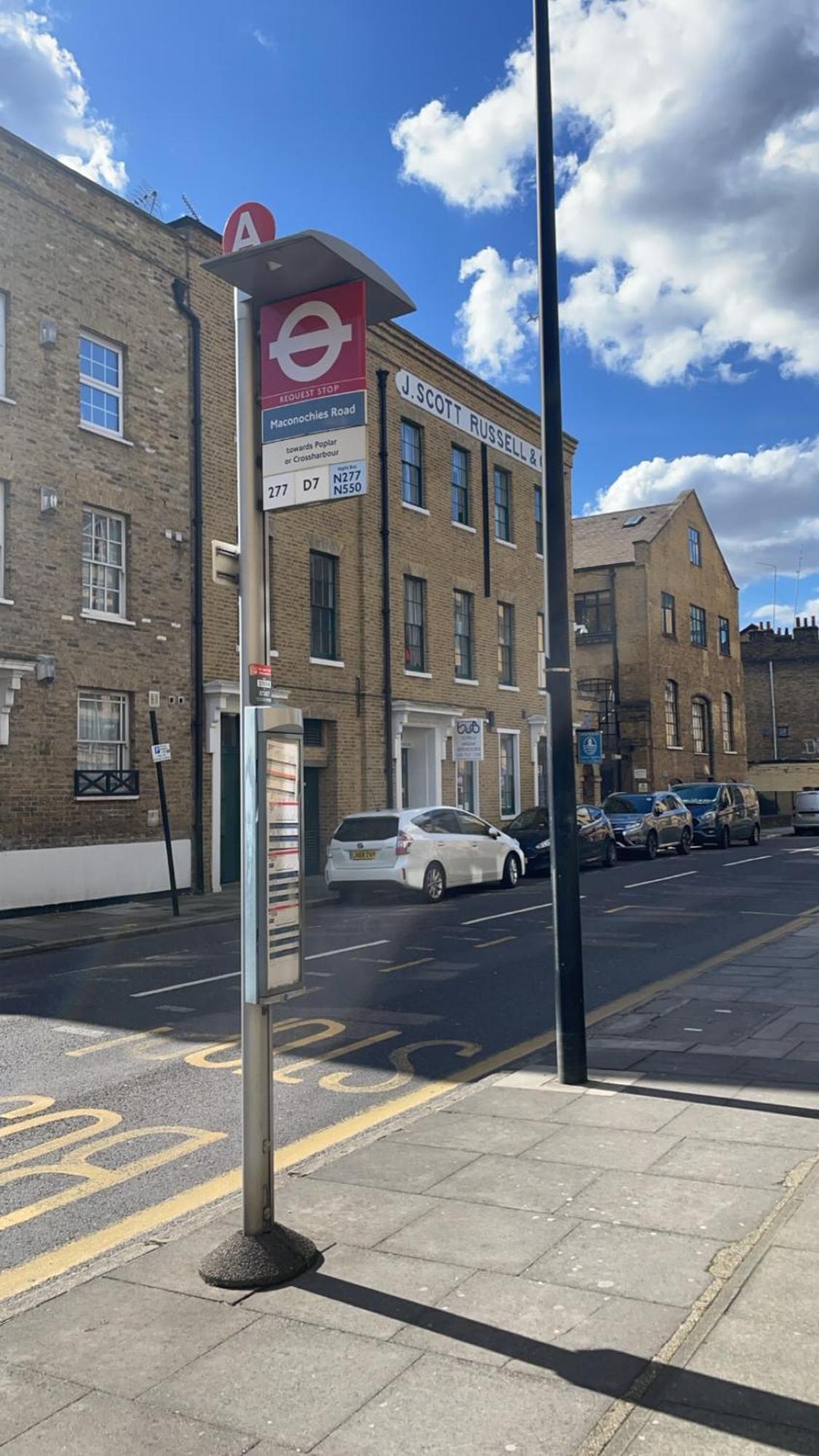 Quirky Canary 2bed, Free Parking, Smart Tv & Games *