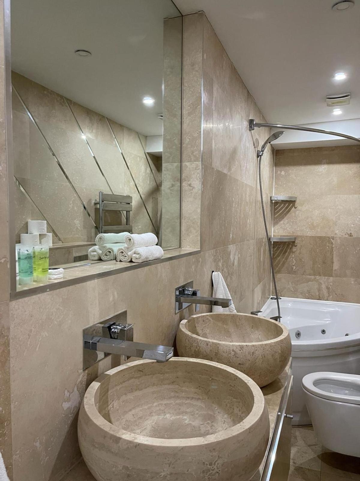 Stylish Modern Flat With Private Garden In Maida Vale Londres