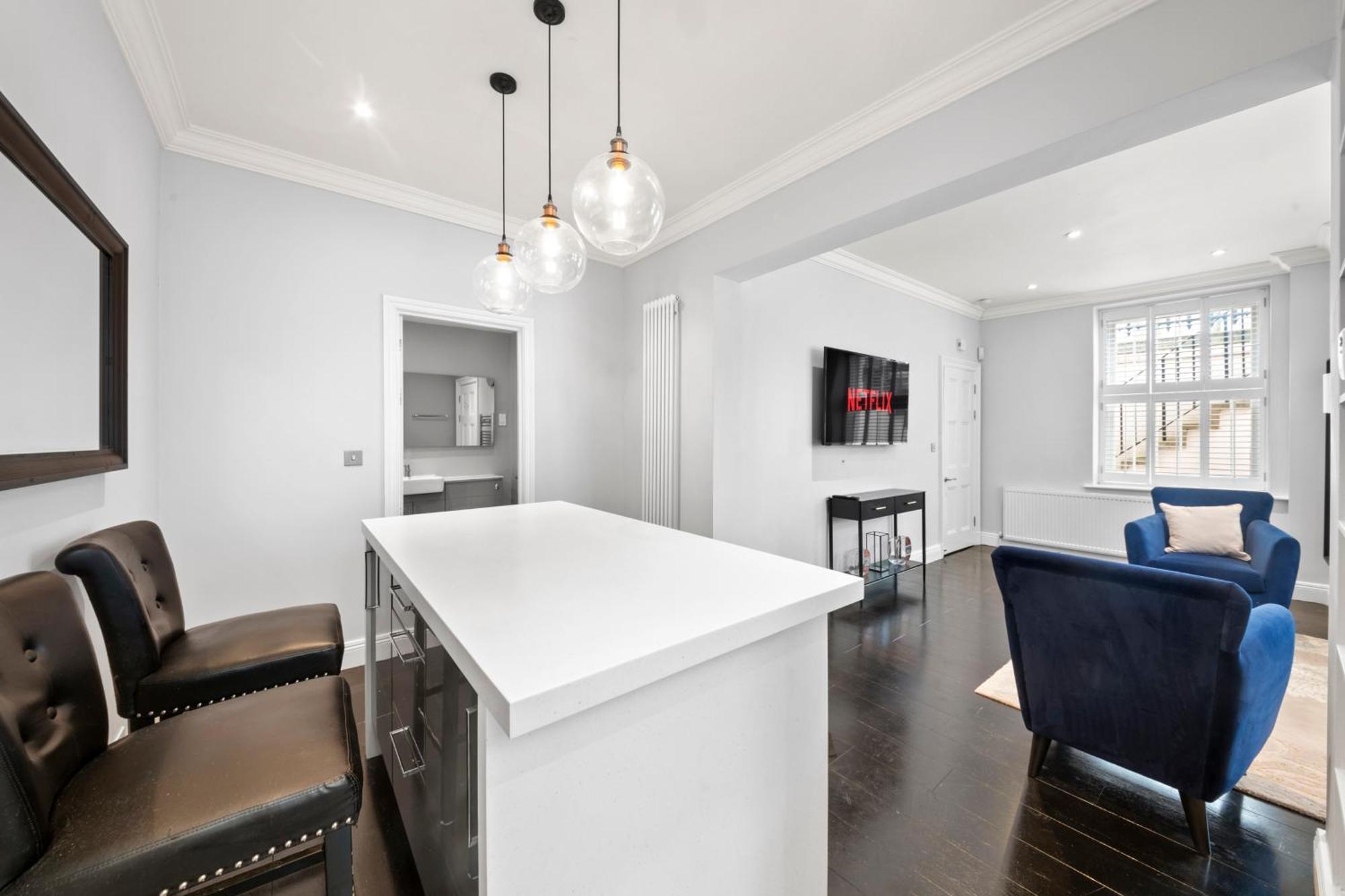 Sg, Prime South Kensington Luxury Apartment *