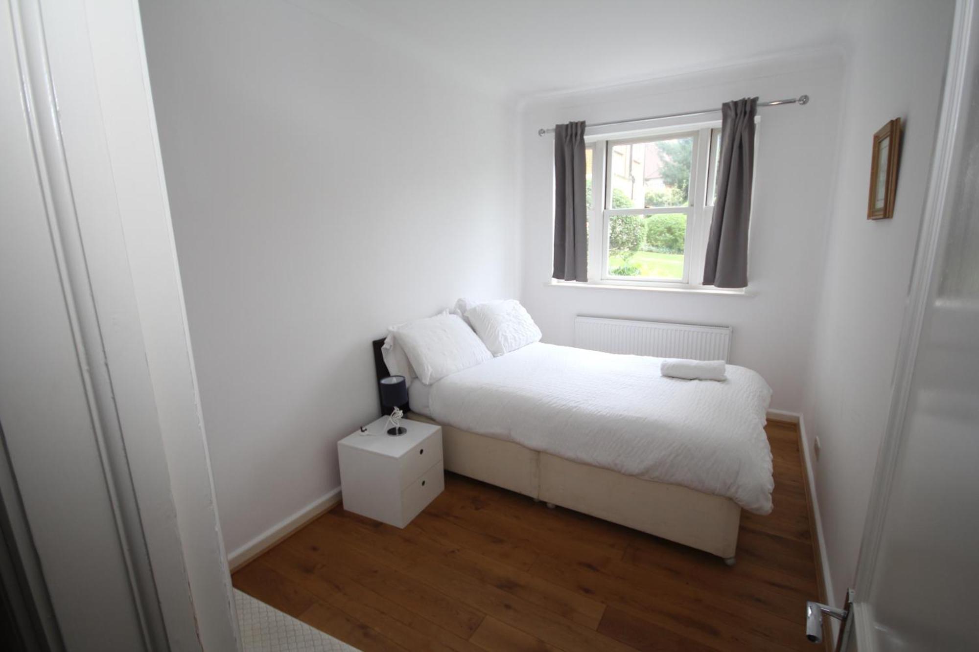 Harrow On The Hill Place Apartment London