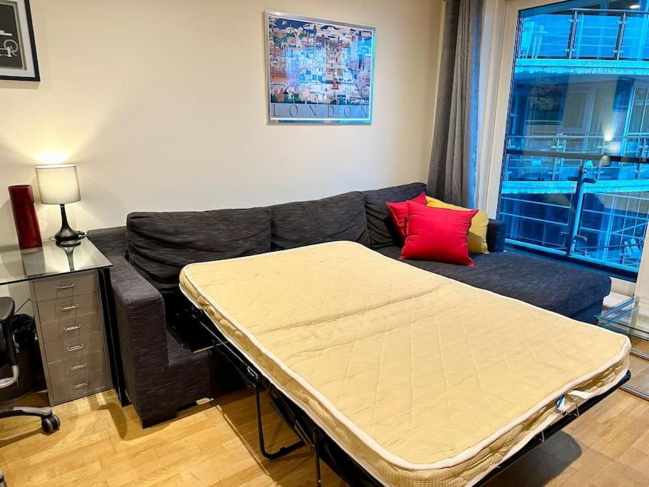 Apartment Stunning 2 Bed Thames River View -